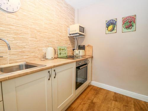 Ty Cornel Bach Llandudno - image 12