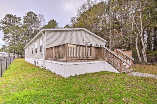 Cozy Murrells Inlet Home about 3and4 Mi to Beach!