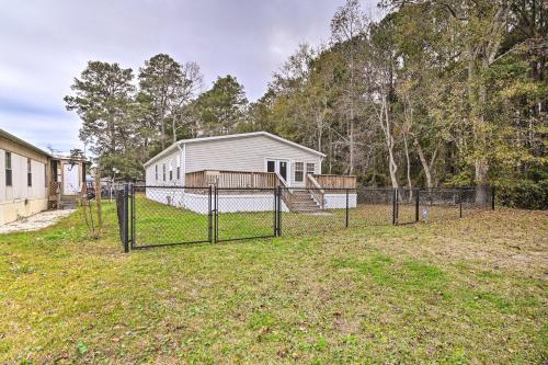 Cozy Murrells Inlet Home about 3and4 Mi to Beach!