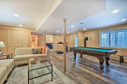 Relaxing Home Mins from Mt Snow, Hiking, and Lakes Relaxing Home Mins from Mt Snow, Hiking, and Lakes