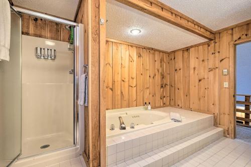 Relaxing Home Mins from Mt Snow, Hiking, and Lakes Relaxing Home Mins from Mt Snow, Hiking, and Lakes