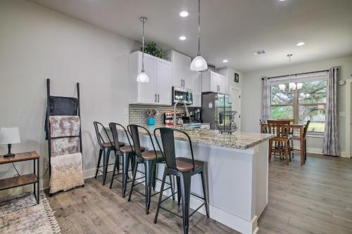 Lago Vista Townhome Near Lake Travis! in Lago Vista, USA