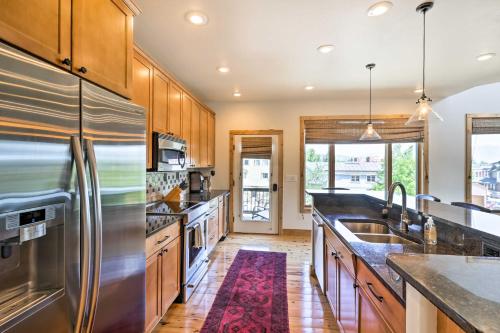 Dtwn Frisco Home with Mtn View, 11 Mi to Ski Breck!