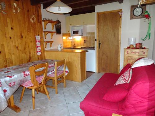 Appartement Champagny-en-Vanoise, 3 pièces, 4 personnes - FR-1-464-95 - Location saisonnière - Champagny-en-Vanoise