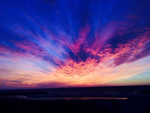 Lose yourself in the quiescence of Sunset Dunes