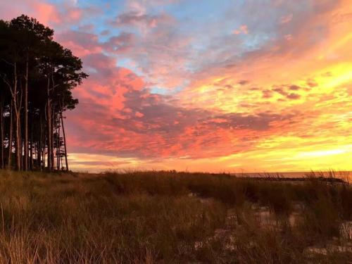 Lose yourself in the quiescence of Sunset Dunes