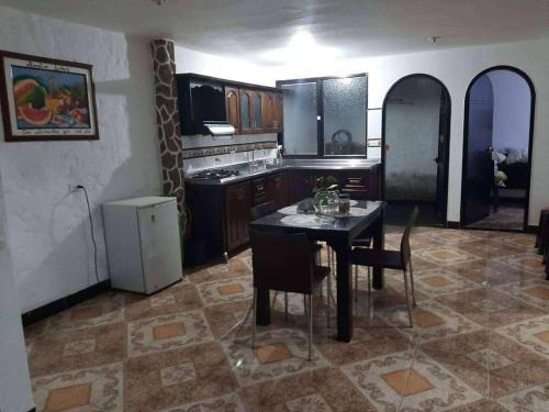 Apartamento zona rosa San Antonio de Pereira( Rionegro)