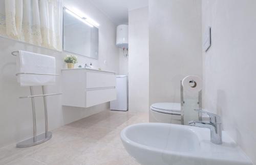 La Maricita Cristianos - Beach Front & Sea View Only Adult - image 2