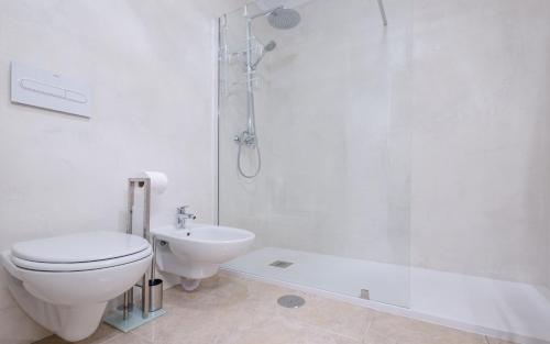 La Maricita Cristianos - Beach Front & Sea View Only Adult - image 5