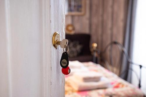 Laburnum Guest House at Bistro En Glaze - image 13