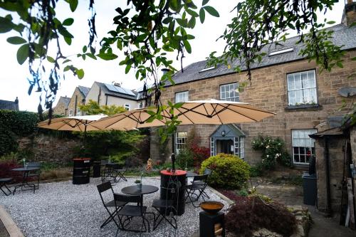 Laburnum Guest House at Bistro En Glaze in Wylam