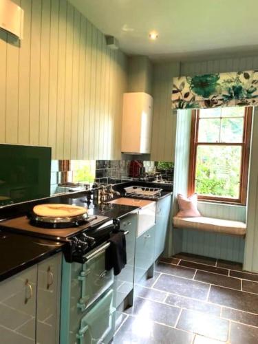 Konyha, Reidochie Stables luxury haven overlooking garden in Coupar Angus