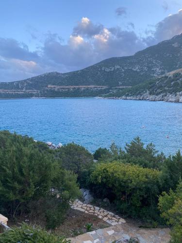 Secret Arcadia Bay - Maisonette Breathtaking sea & mountain view-Just on the beach in 아르카디코 초리오