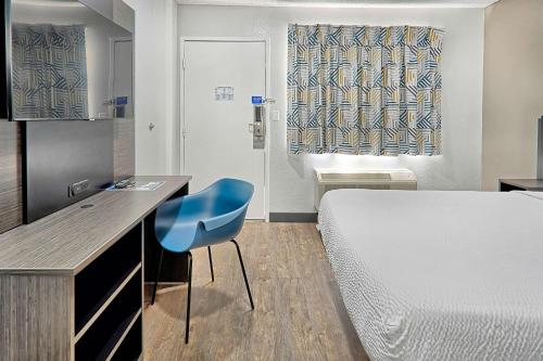 Motel 6-Lancaster CA - image 12