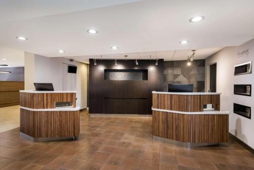 Sonesta Select San Jose Airport - image 12