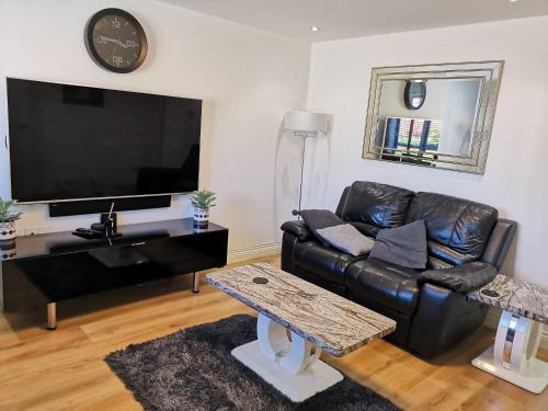 Jagatud salong / TV-ala, Langley Haven - 3 BR House in Boughton Monchelsea
