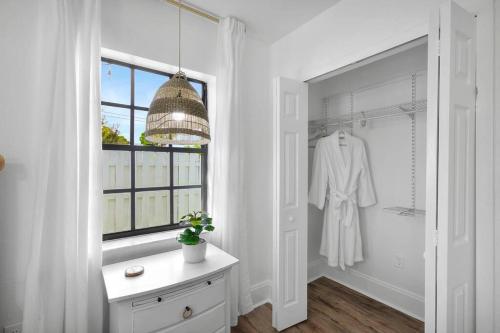 * NEW* The Bungalow Jupiter! - Moremoments Rentals in Jupiter, USA