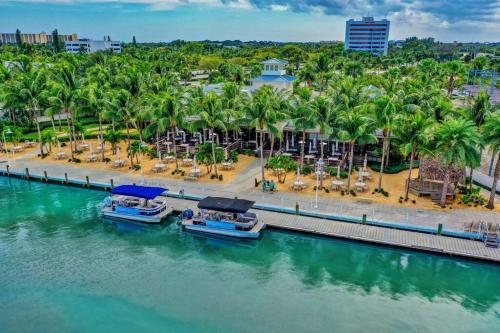 * NEW* The Bungalow Jupiter! - Moremoments Rentals in Tequesta