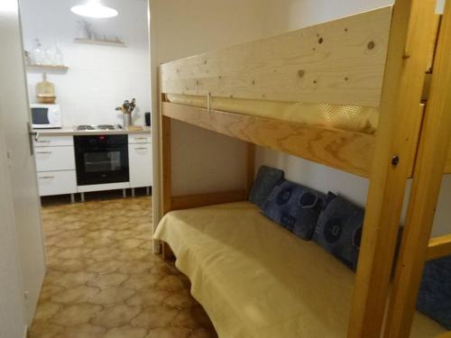 Apartment image 8