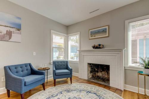 Light & Bright! Quaint Downtown Dunedin Bungalow! in 達尼丁