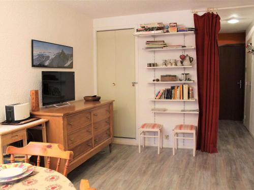 Appartement Vars, 1 pièce, 4 personnes - FR-1-330B-205 - Location saisonnière - Vars