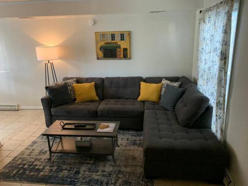 Suite 4, Sleep 6, Walk to Attractions in Uptown in Charlotte, USA