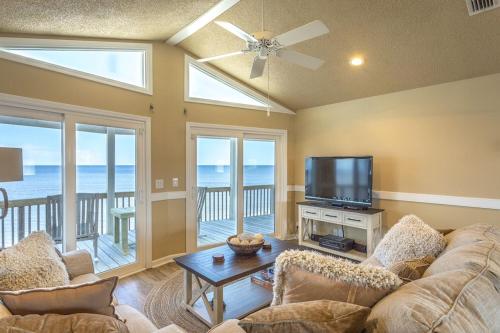 Nirvana Beach House with Sauna & Hottub in Carrabelle
