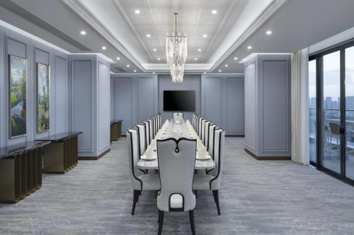 佛山奥克伍德华庭酒店公寓-广交会期间免费穿梭巴士服务 佛山奥克伍德华庭酒店公寓-广交会期间免费穿梭巴士服务