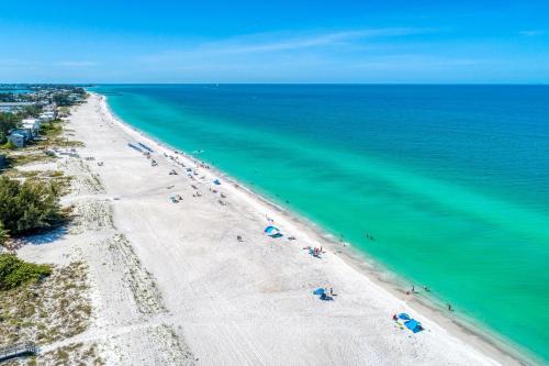 Anna Maria Island Beach Palms 6B in Bradenton Beach, USA