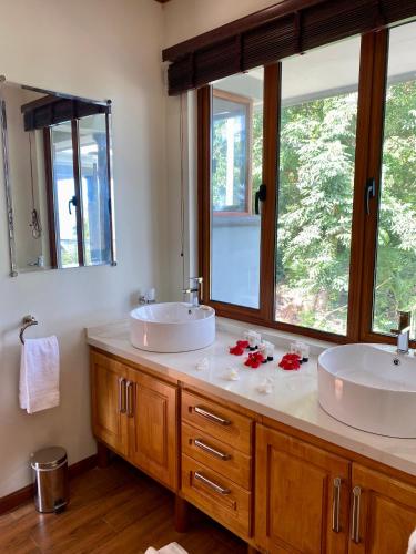 Anse Soleil Beachcomber Hotel and Self Catering – Anse Soleil