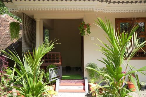 100m² 2 guļamistaba, 2 privāta vannas istaba Dzīvoklis Nedumangad
 (PONMUDI DALE HOMESTAY ) in Ponmudi