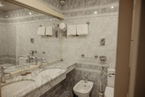 Hotel Kunst - image 5