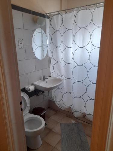Onisillos Hotel - image 4