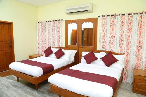 Greenvilla guest house kaloor GV 1500