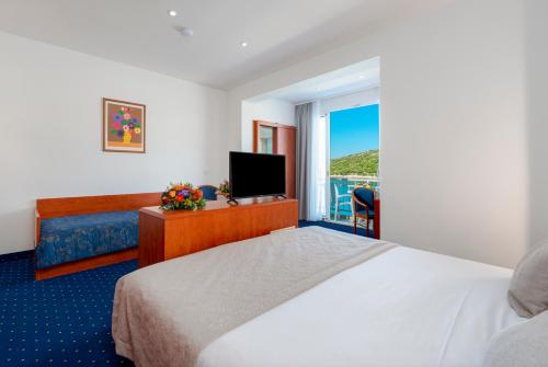 Hotel Vis - image 8