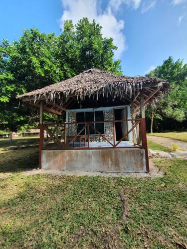 Lonnoc Beach Lodge