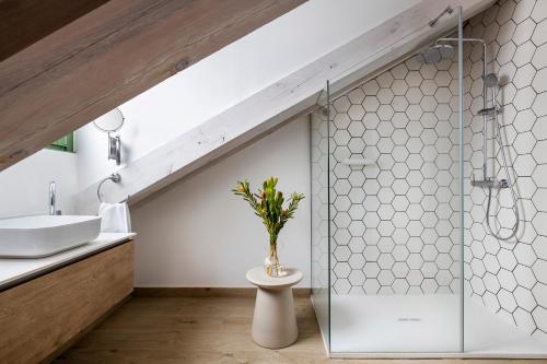 Calatrava Design Room Type - Deluxe Studio