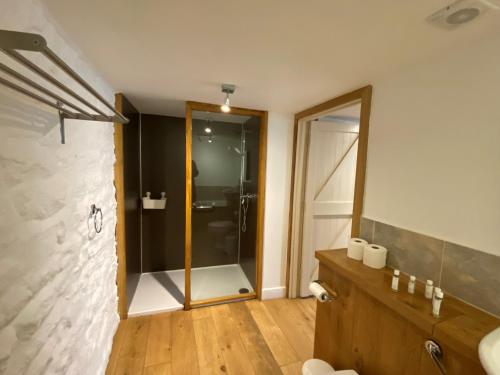 Red Lion Hotel - image 2