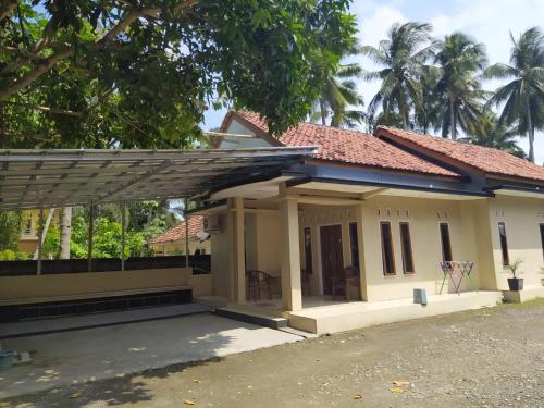 Homestay Putra Sindang Asih Batukaras