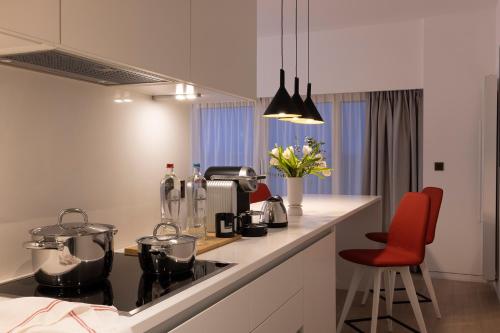 L-Avenue - image 8
