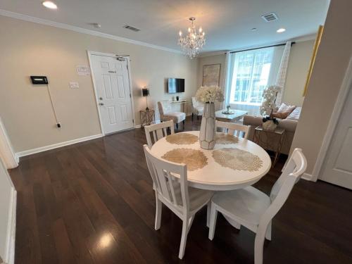 Tise Plaza Condos - Main