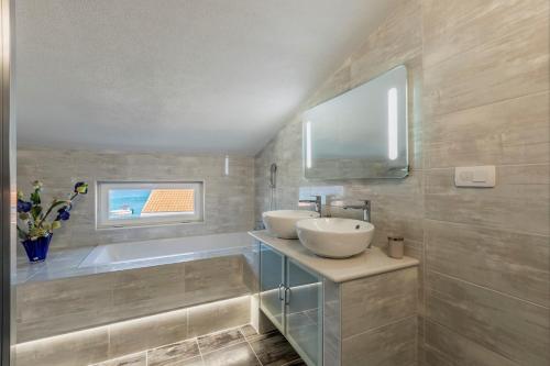 Villa Desire Sevid - image 11