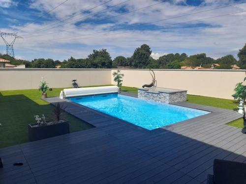 Magnifique villa avec piscine - Location, gîte - Cestas