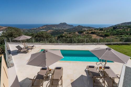 Eco Villa with 180-Degree Sea View, Pool, 350 sqm Yard, 2km from the Beach 4
