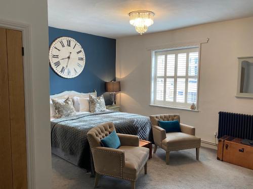 B&Bat no3 in มาเก็ท บอสวอร์ท