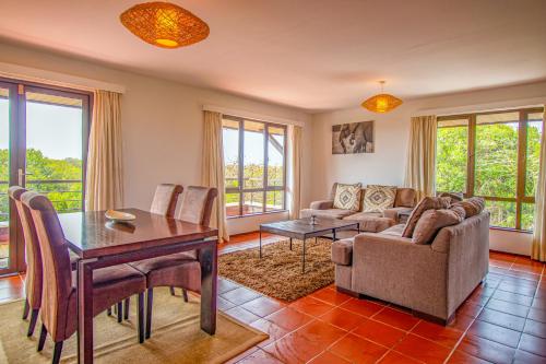 BATIAN APARTMENT WITHIN MT.KENYA WILDLIFE ESTATE AT OL PEJETA in แนนยูคิ