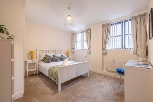 Windsor Castle Views & Parking - By Tempstay, Windsor (foto 5)