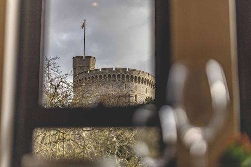 Windsor Castle Views & Parking - By Tempstay, Windsor (foto 9)