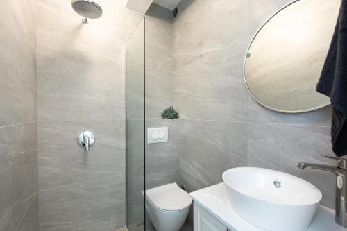 Brand new apartments Viktorija just 250m from the beach! - image 2