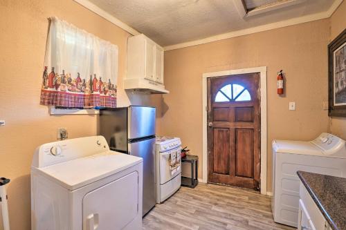 Cozy Shreveport Vacation Rental about 4 Mi to Dtwn in Shreveport, USA